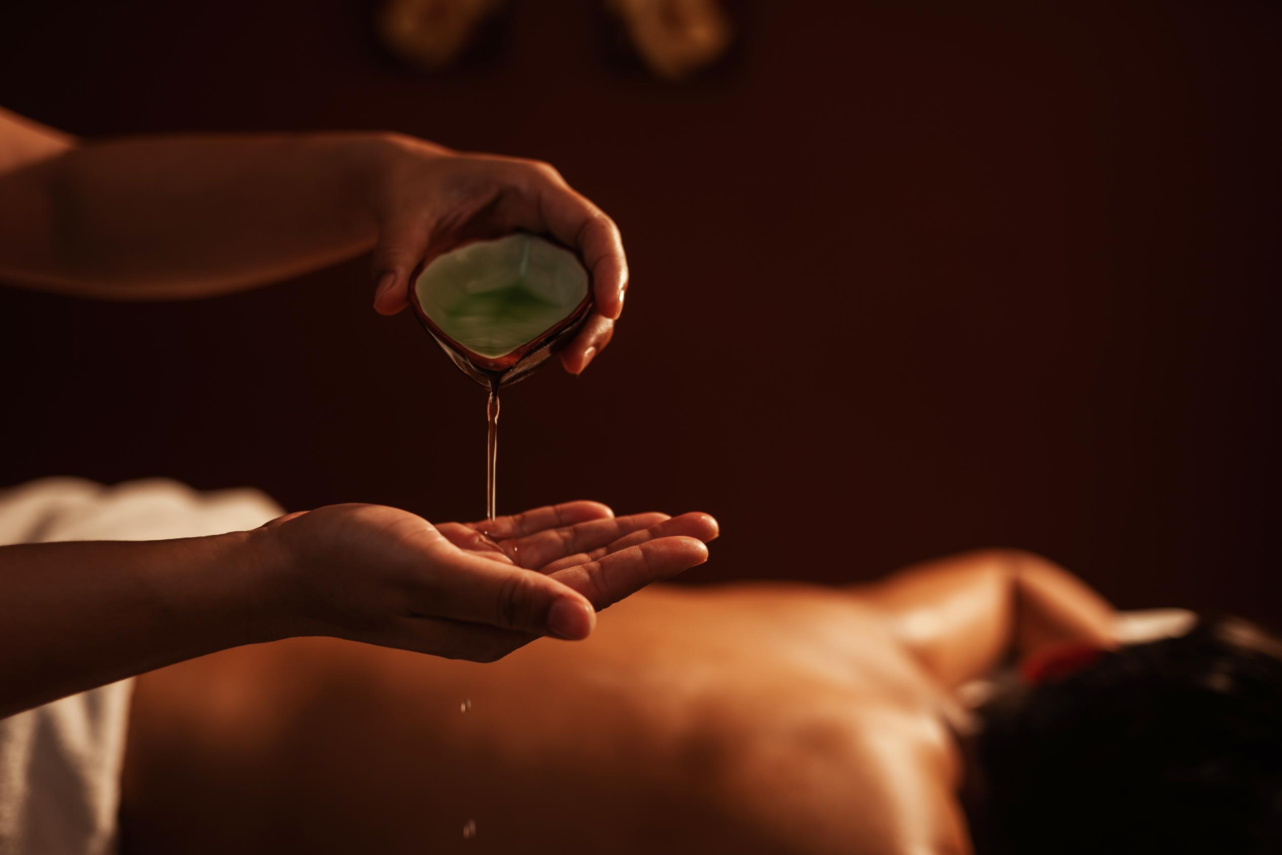 Ảnh minh họa dịch vụ OIL Massage